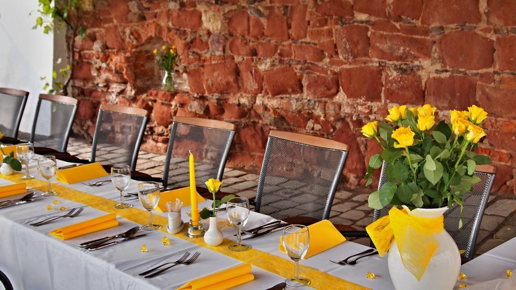 Excalibur Penzion A Restaurace Moravská Třebová Kültér fotó