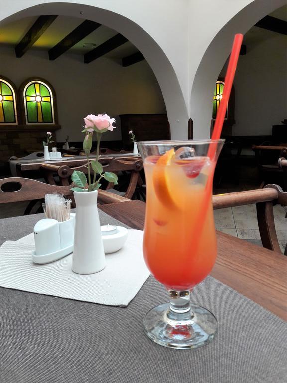 Excalibur Penzion A Restaurace Moravská Třebová Kültér fotó