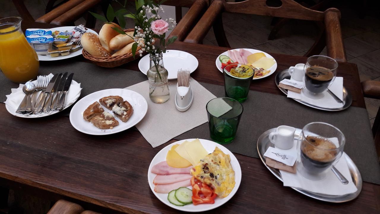 Excalibur Penzion A Restaurace Moravská Třebová Kültér fotó